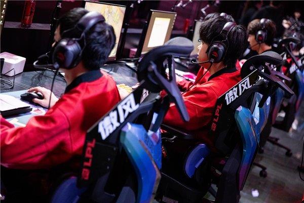 职业赛指定用椅 傲风G7凭啥这么火瓦力棋牌试玩明星直播同款 英雄联盟(图1)